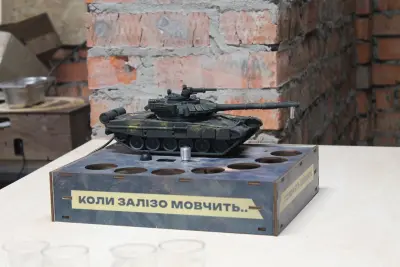 Наливатор Танк Т-72 — на 4 чарки